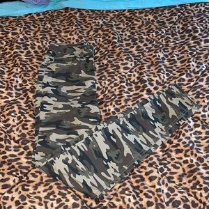 no boundary  camo skinny high rise jeans